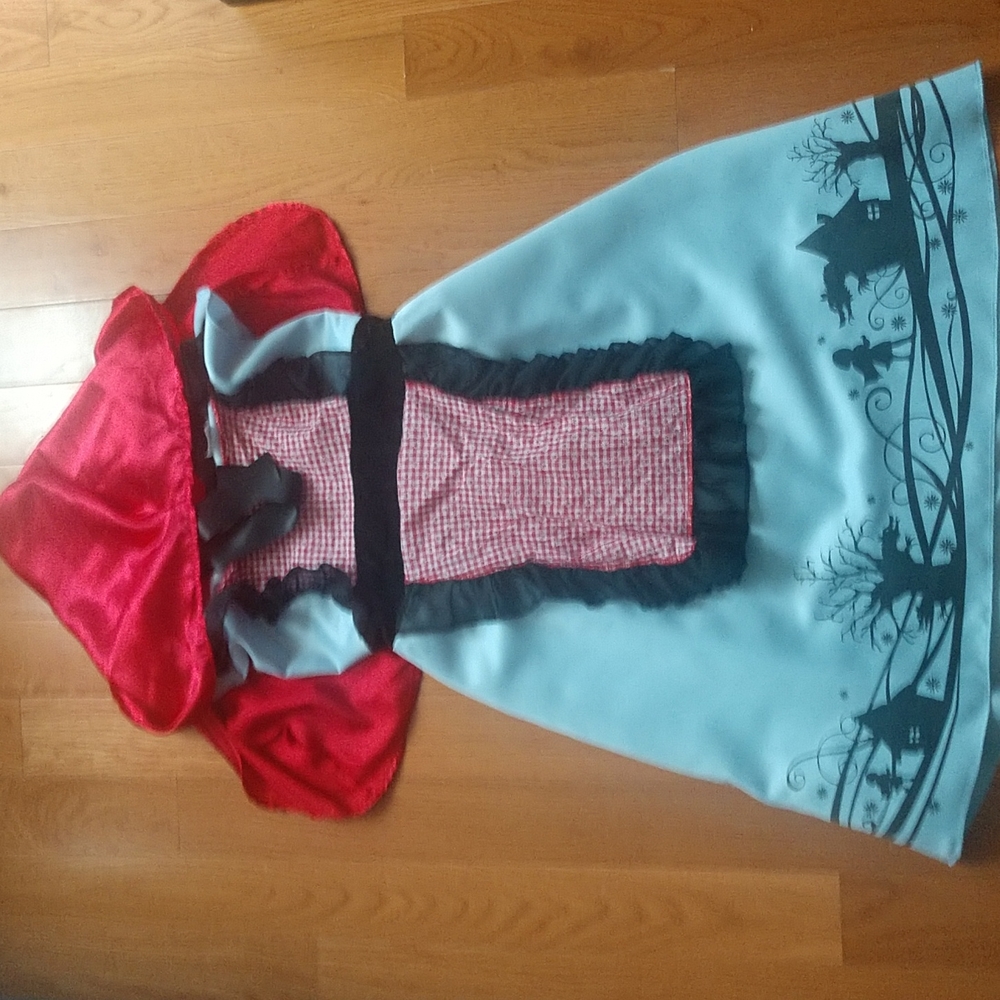 Elegant Red Riding Hood Halloween Costume